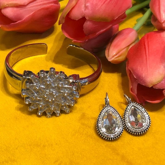 ☀️ Hidden Watch Cuff and Sparkling Earrings - Picture 1 of 8